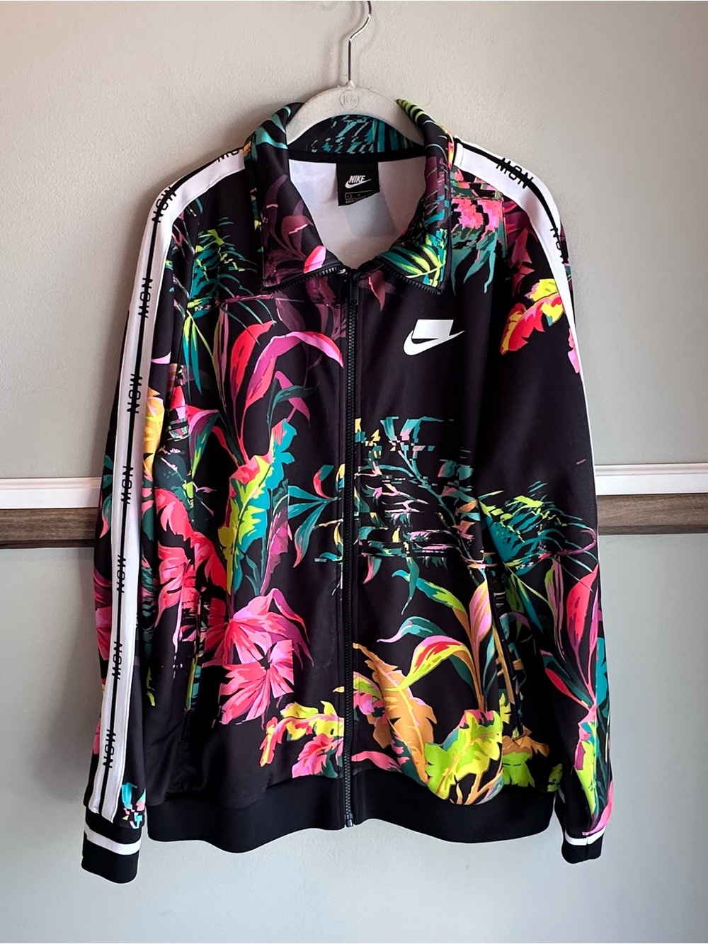 Nike Track Jacket Sportswear NSW Tropical Floral Full Zip #AR161